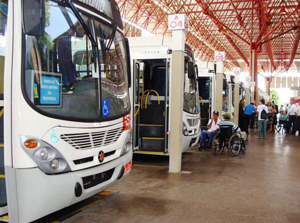 Imagem de Alagoas: Rodoviários param atividades por atraso no tíquete alimentação